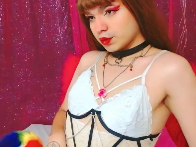 Camgirl KazzandraKart en live webcam amateur