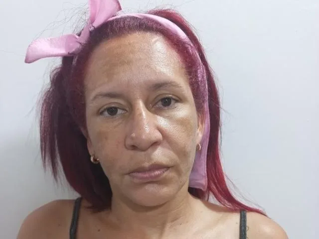 Camgirl JolieHotty69 en live webcam amateur