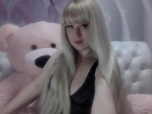 Camgirl LiliannaMair en live webcam amateur sur Mustvideos