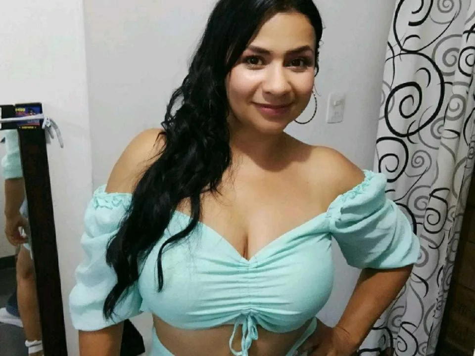 Camgirl Marce69I en live webcam amateur sur Mustvideos