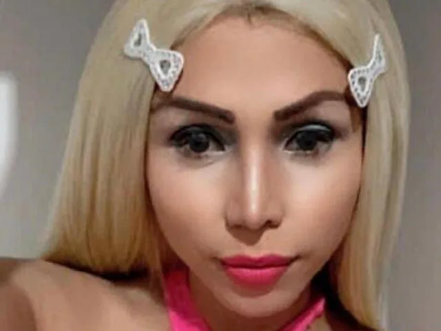 Camgirl BarbaraHotx en live webcam amateur