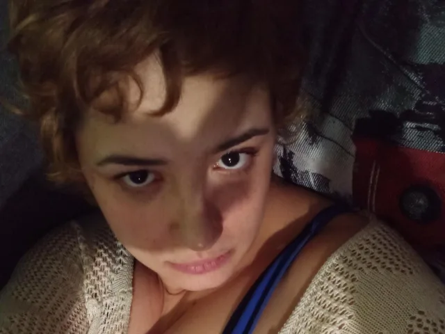 Camgirl SweetyAlmaz en live webcam amateur