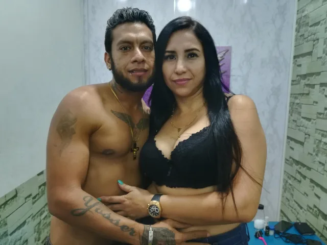 Camgirl MaryAndGerar en live webcam amateur