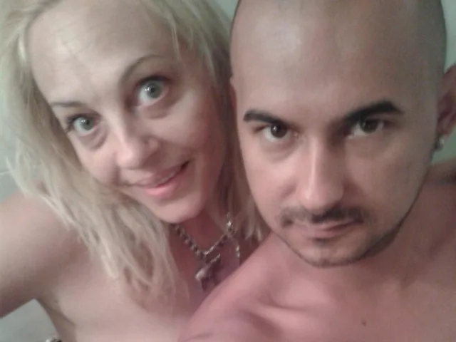 Camgirl HimandShe en live webcam amateur