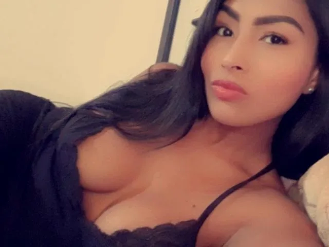 Camgirl EveBeauty69 en live webcam amateur