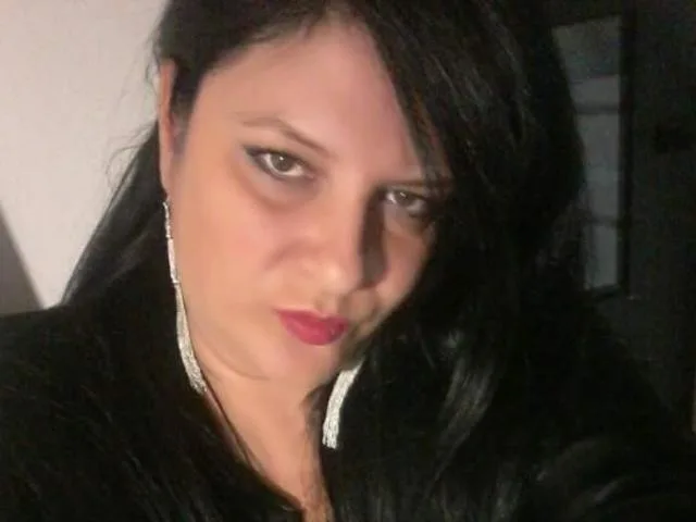 Camgirl SecretMature en live webcam amateur