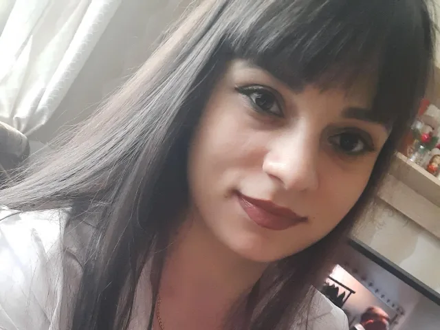 Camgirl CathyBrie en live webcam amateur