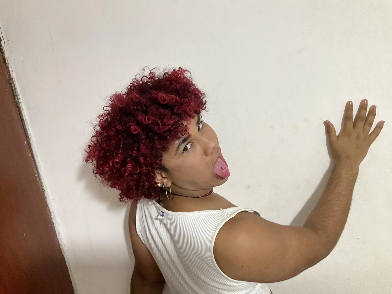 Camgirl CataleyaBigBooty en live webcam amateur sur Mustvideos