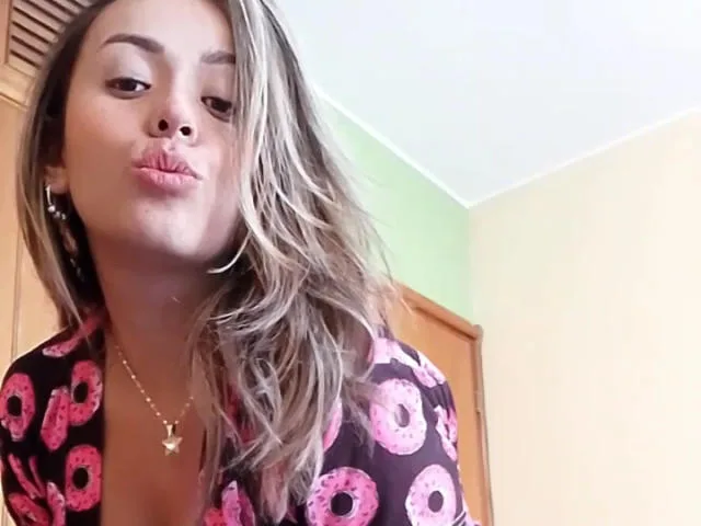 Camgirl Joanallen en live webcam amateur