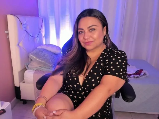 Camgirl AlfrediteTales en live webcam amateur