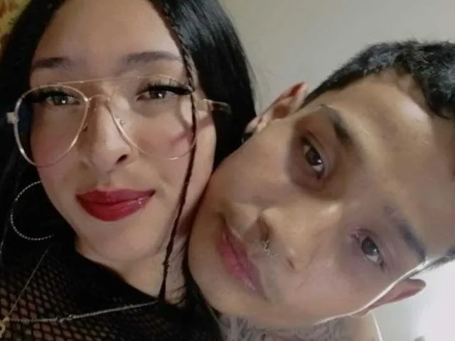 Camgirl AlanAndAngelina en live webcam amateur