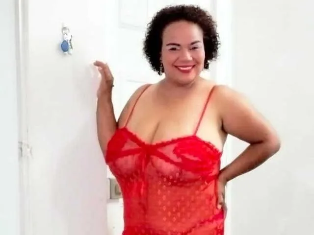 Camgirl BigBoobsi69 en live webcam amateur sur Mustvideos