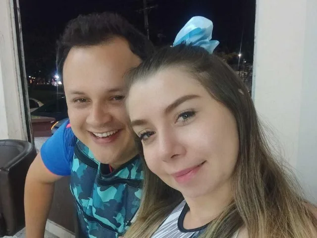 Camgirl DylanAndAshly en live webcam amateur