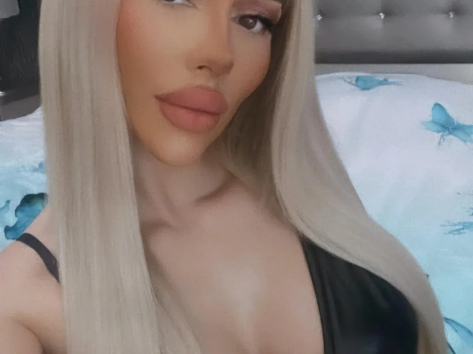 Camgirl ValkyrieGoddess en live webcam amateur