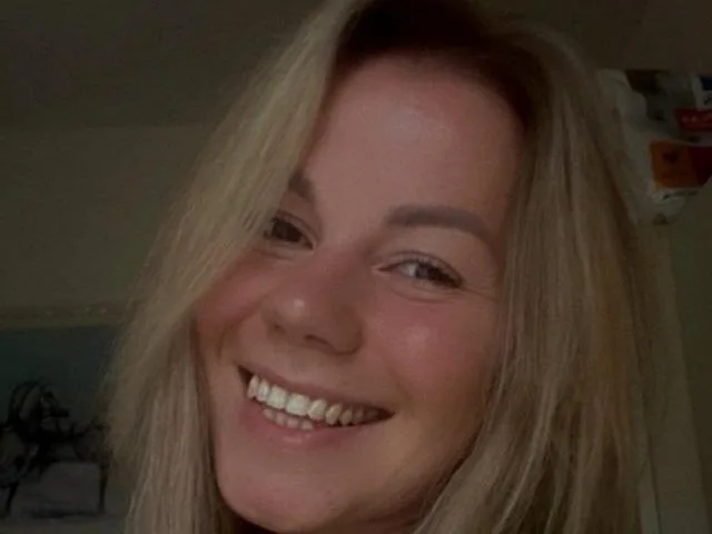 Camgirl CharlotteLorrain en live webcam amateur