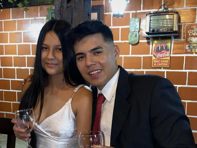 Camgirl JenniferAndBrad en live webcam amateur