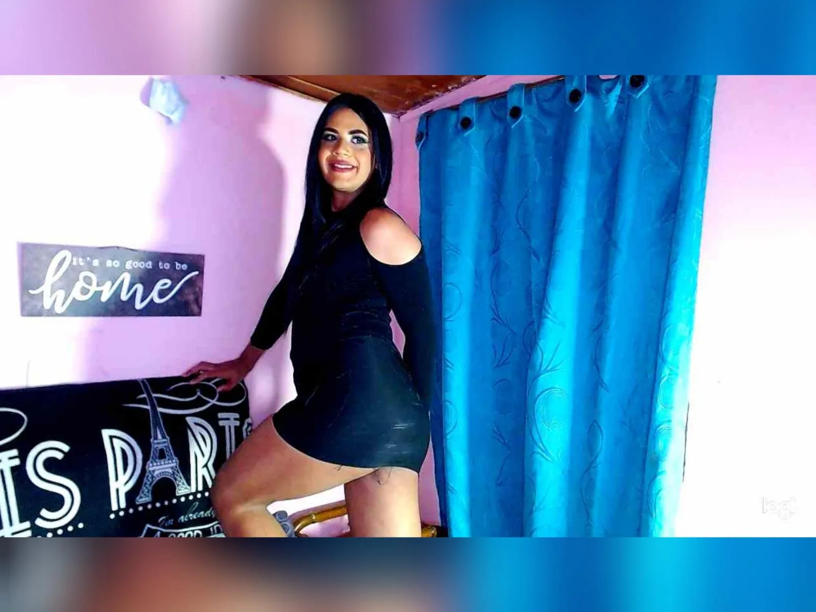 Camgirl JoaRouss en live webcam amateur