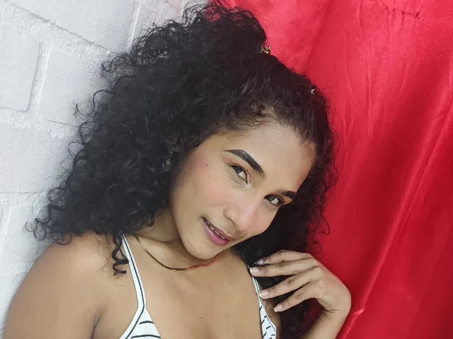 Camgirl IvethSeimon en live webcam amateur