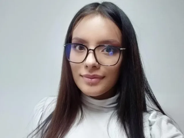 Camgirl YourViolett en live webcam amateur