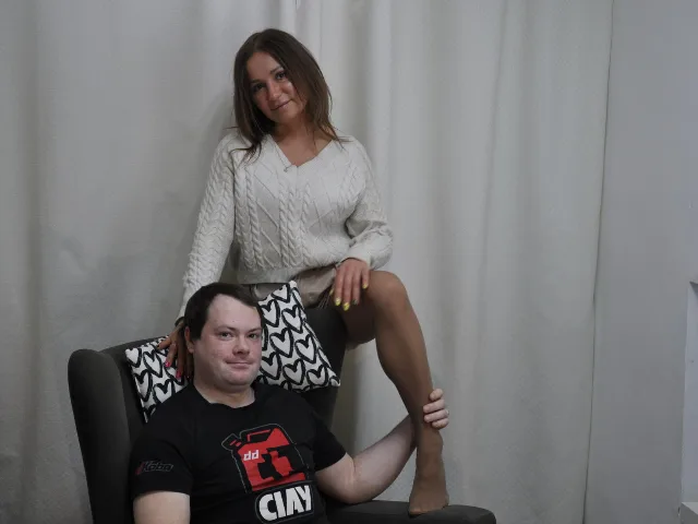 Camgirl AbibasNMalvina en live webcam amateur