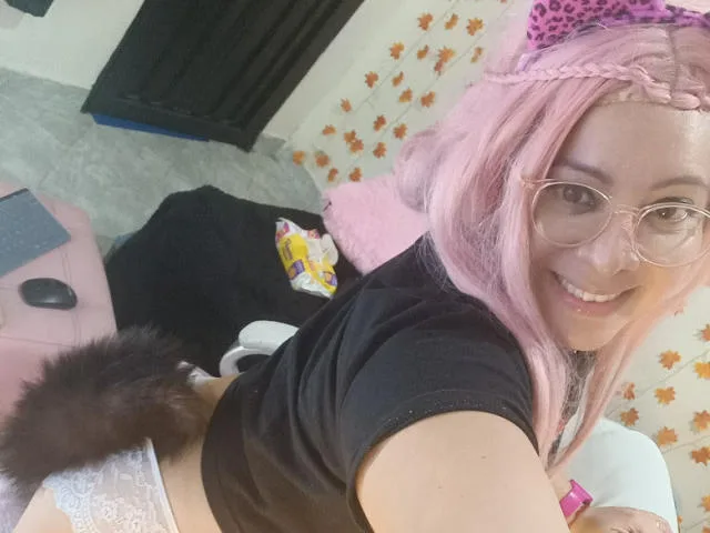 Camgirl BluSonrisa en live webcam amateur