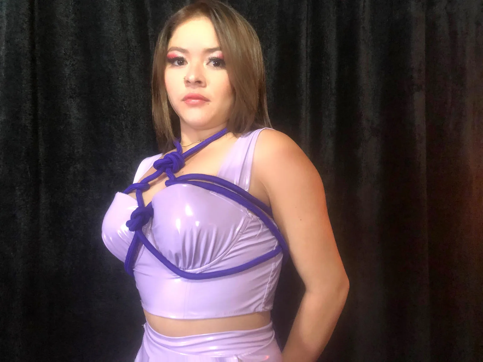 Camgirl NicoleHodgson en live webcam amateur