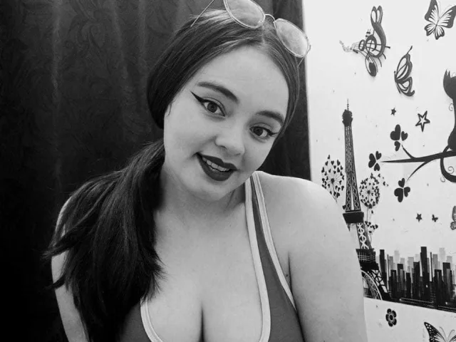 Camgirl CelesteBlue en live webcam amateur