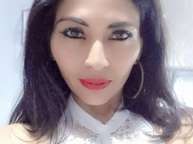 Camgirl PamelaWaltis en live webcam amateur