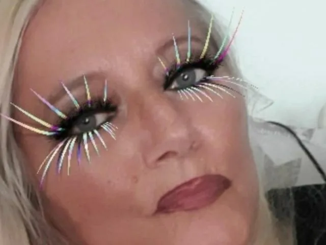 Camgirl KamilaKim en live webcam amateur sur Mustvideos