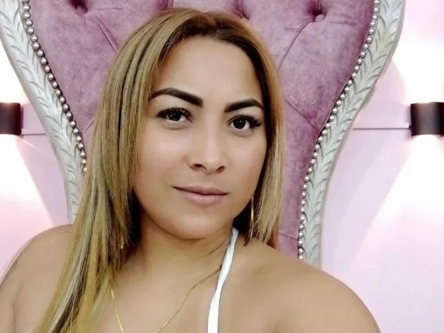 Camgirl CataleyaDool en live webcam amateur