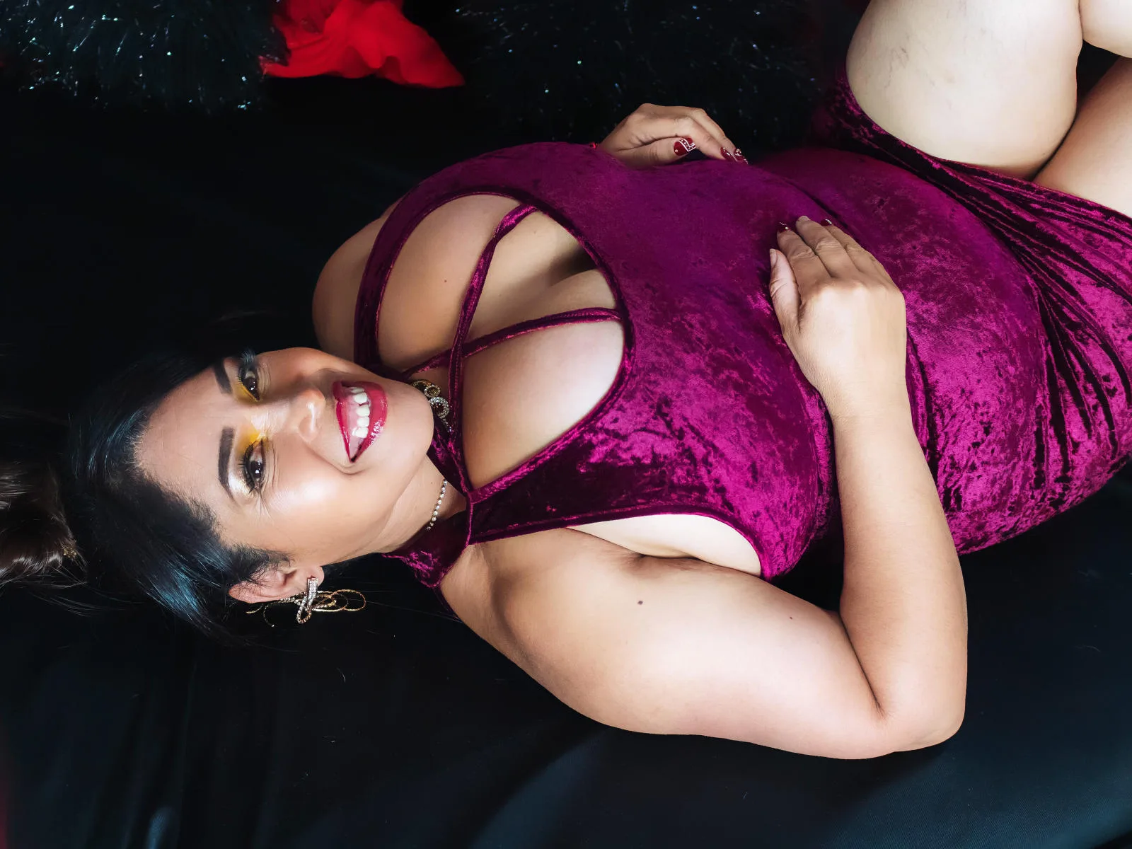 Camgirl AnubysRose en live webcam amateur sur Mustvideos