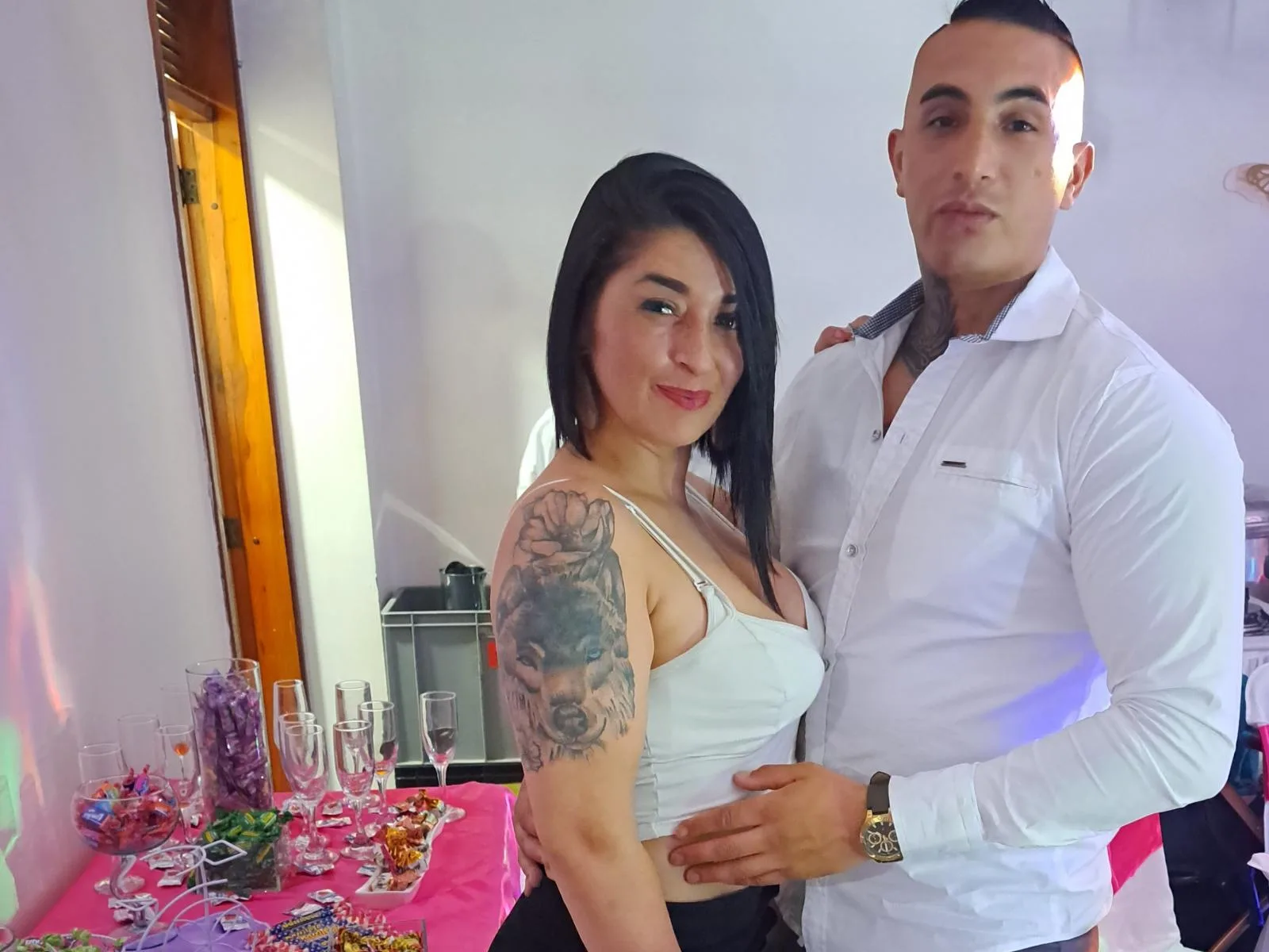 Camgirl KarenAndScottI en live webcam amateur