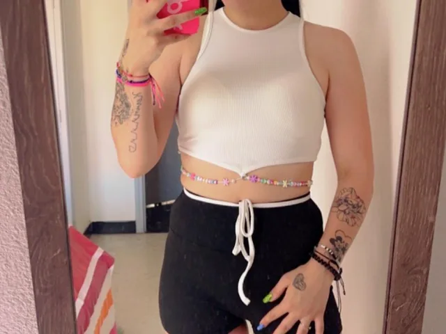 Camgirl ElviraI en live webcam amateur