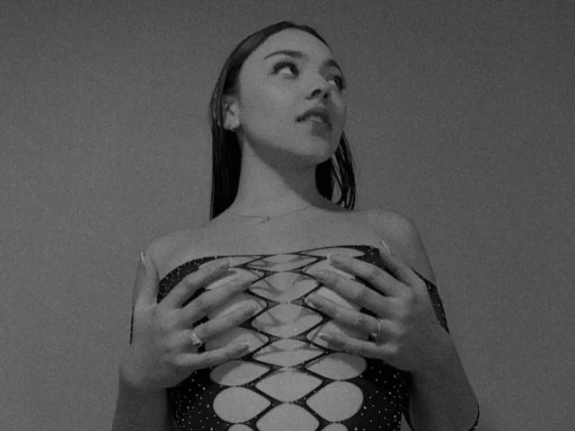 Camgirl JavoAndSamantha en live webcam amateur