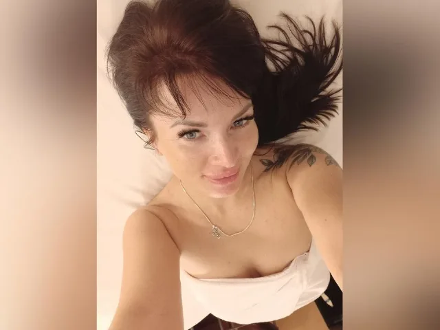 Camgirl LindaXRose en live webcam amateur