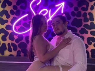 Camgirl TinaYEdward en live webcam amateur sur Mustvideos