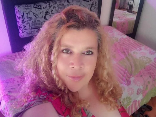 Camgirl IsabellaBotero en live webcam amateur
