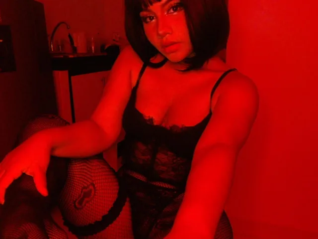 Camgirl KamisAmaI en live webcam amateur
