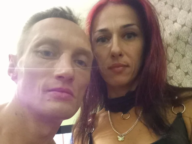 Camgirl AleksiusCouple69 en live webcam amateur