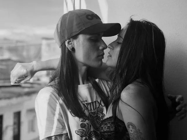 Camgirl SensualGirls69 en live webcam amateur
