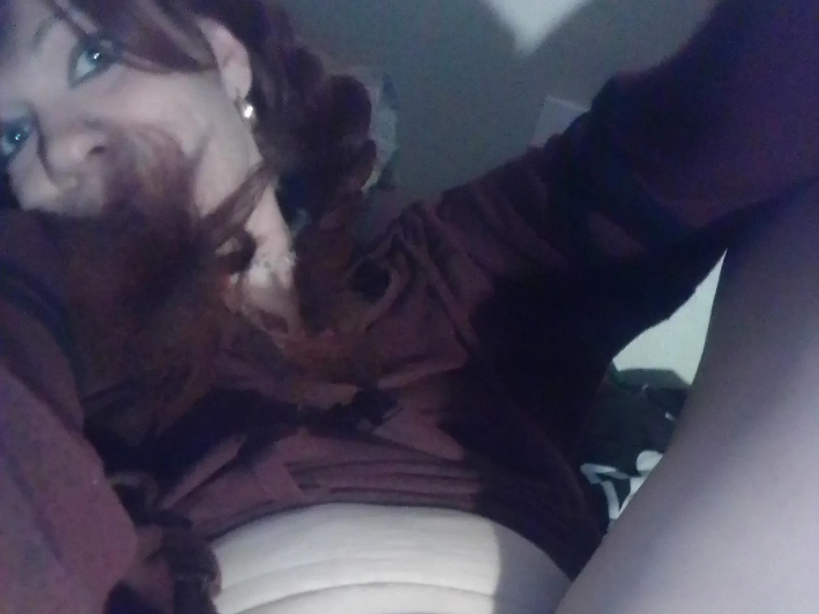 Camgirl FreakySaint en live webcam amateur