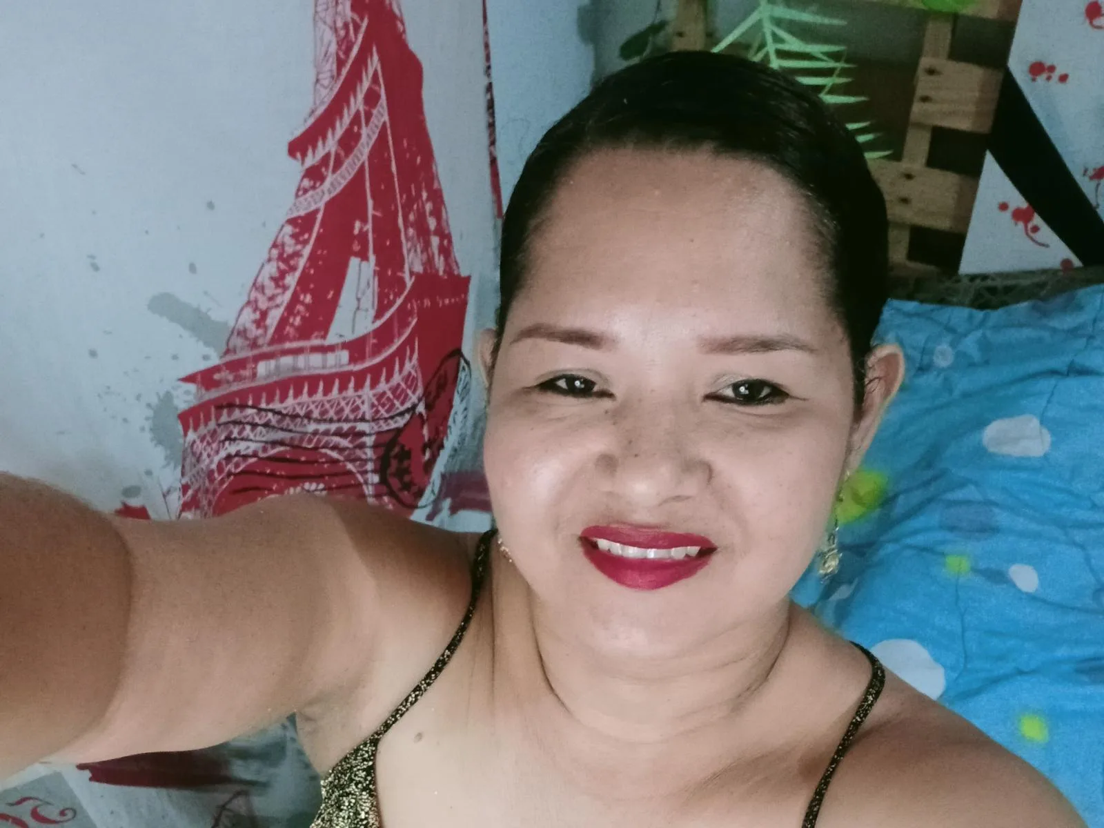 Camgirl SexyMaduraDirty en live webcam amateur sur Mustvideos