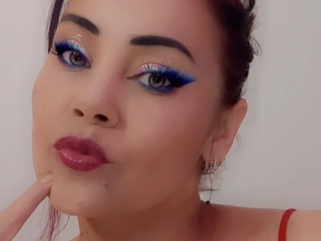 Camgirl Rumina en live webcam amateur sur Mustvideos
