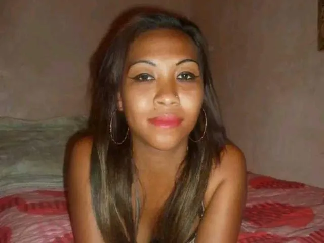 Camgirl Donatela69S en live webcam amateur sur Mustvideos