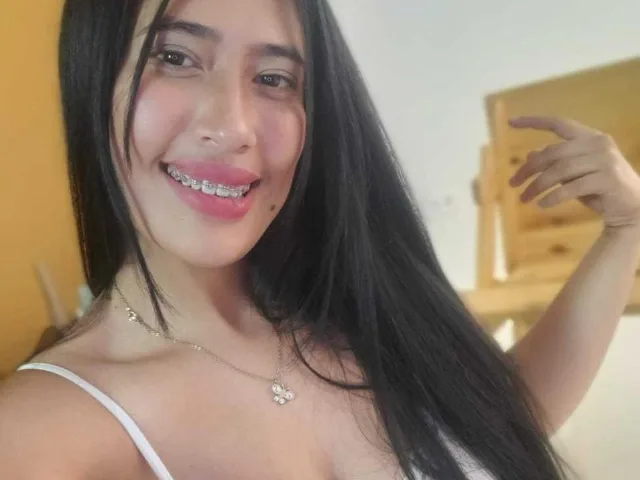 Camgirl JoselynGias en live webcam amateur