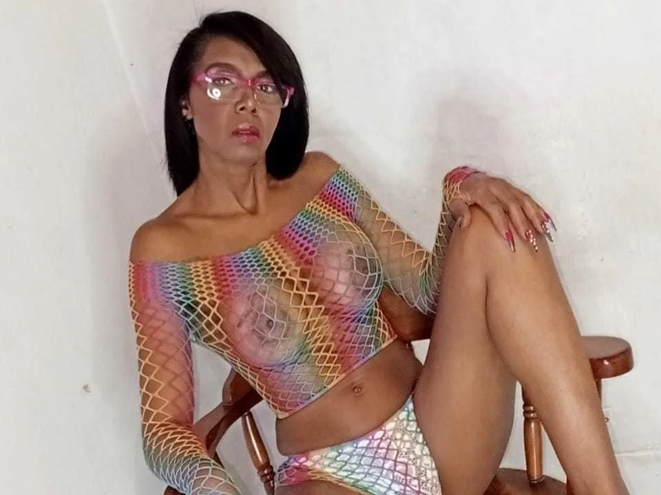 Camgirl AmaraJamie en live webcam amateur sur Mustvideos