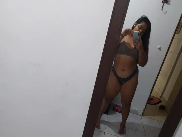 Camgirl GostosaHot en live webcam amateur