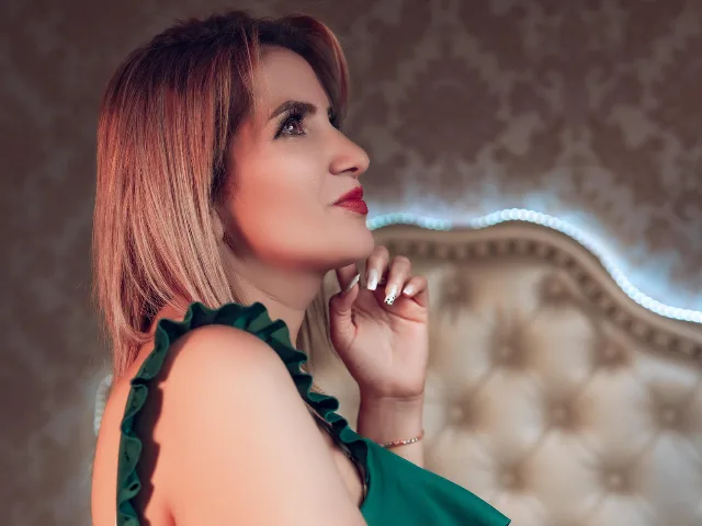 Camgirl GiuliaAddams en live webcam amateur