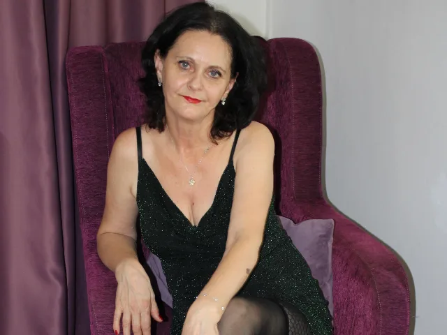 Camgirl BrendaBellfor en live webcam amateur