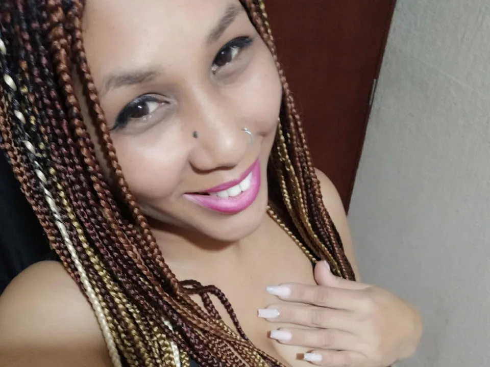 Camgirl SashaLivu en live webcam amateur